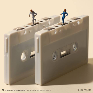 Illustration for article titled This Japanese Artist Creates a New Diorama Every Day